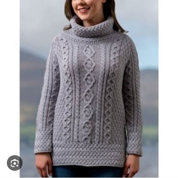 CARRAIG DONN | Irish Fisherman Sweater Turtleneck Merino Wool Purple Sz M - Picture 1 of 5